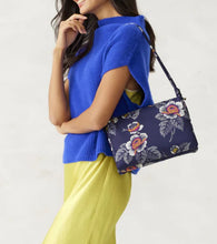 Load image into Gallery viewer, Roxbury crossbody in seurat