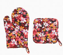Load image into Gallery viewer, Pot Holder and Oven Mitt Set