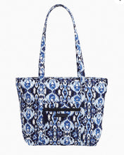 Load image into Gallery viewer, Small Vera Tote