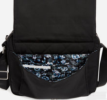Load image into Gallery viewer, Medium Hipster in Performance Twill