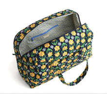 Load image into Gallery viewer, Miramar weekender daffodils
