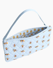 Load image into Gallery viewer, Zip wristlet bees knees

