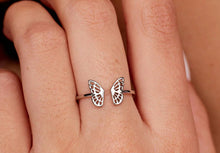 Load image into Gallery viewer, Fly away ring
