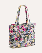 Load image into Gallery viewer, Original Vera tote in poppy fields
