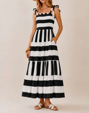 Load image into Gallery viewer, Ribbon tie maxi
