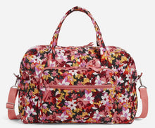 Load image into Gallery viewer, Weekender Travel Bag
