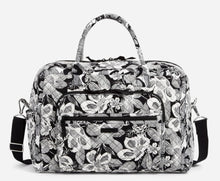 Load image into Gallery viewer, Weekender Travel Bag
