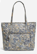 Load image into Gallery viewer, Vera Tote Bag in Performance Twill
