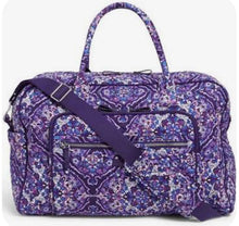 Load image into Gallery viewer, Weekender Travel Bag
