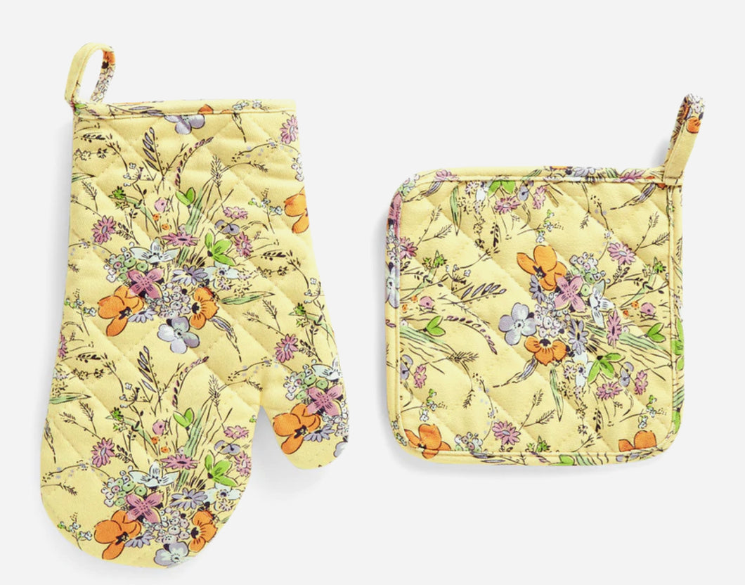 Pot Holder and Oven Mitt Set